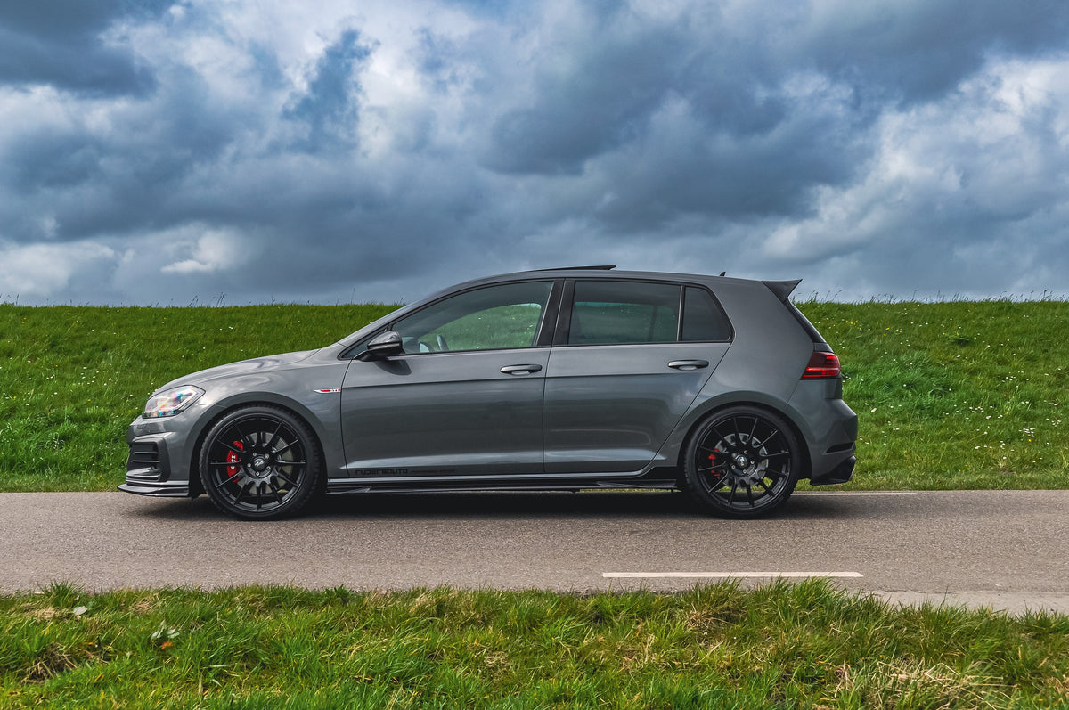 ZAERO Design side skirts Volkswagen Golf 7 / 7.5
