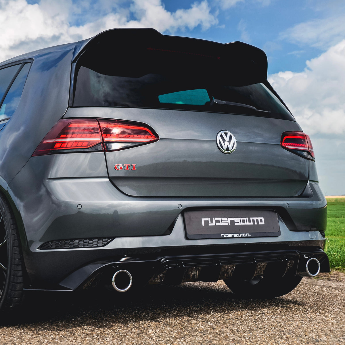 ZAERO Design diffuser Volkswagen Golf 7.5 GTI